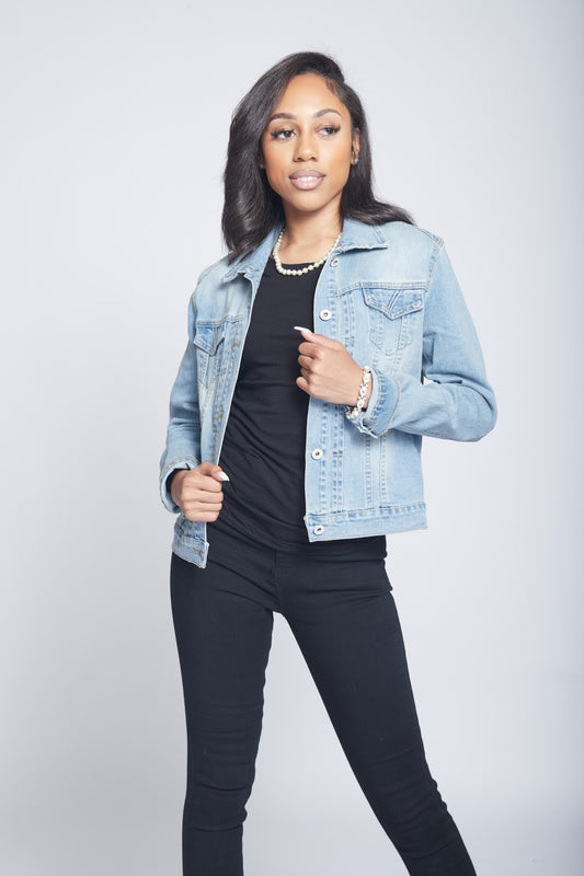 JEAN JACKET/PRETTY GIRL IN WHITE